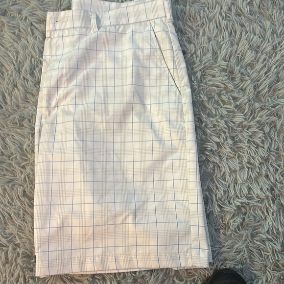 Men’s shorts - Picture 3 of 4